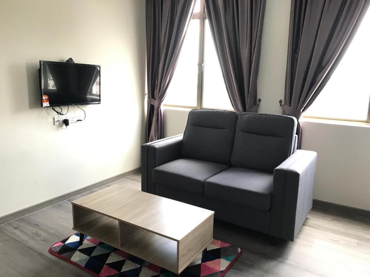 Oyo 90506 Z Stay Inn Hotel Simpang Renggam Екстериор снимка