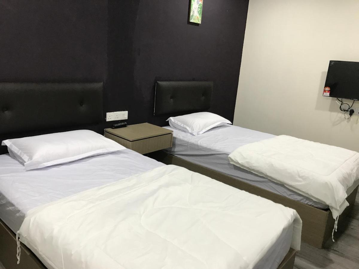 Oyo 90506 Z Stay Inn Hotel Simpang Renggam Екстериор снимка