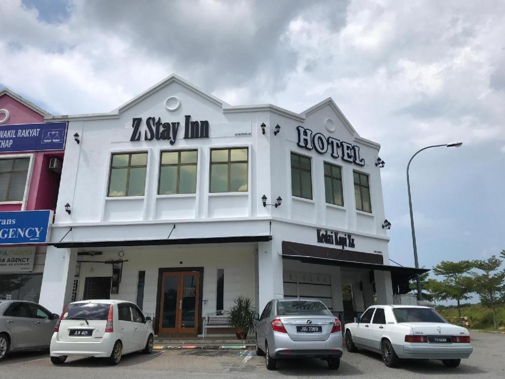 Oyo 90506 Z Stay Inn Hotel Simpang Renggam Екстериор снимка